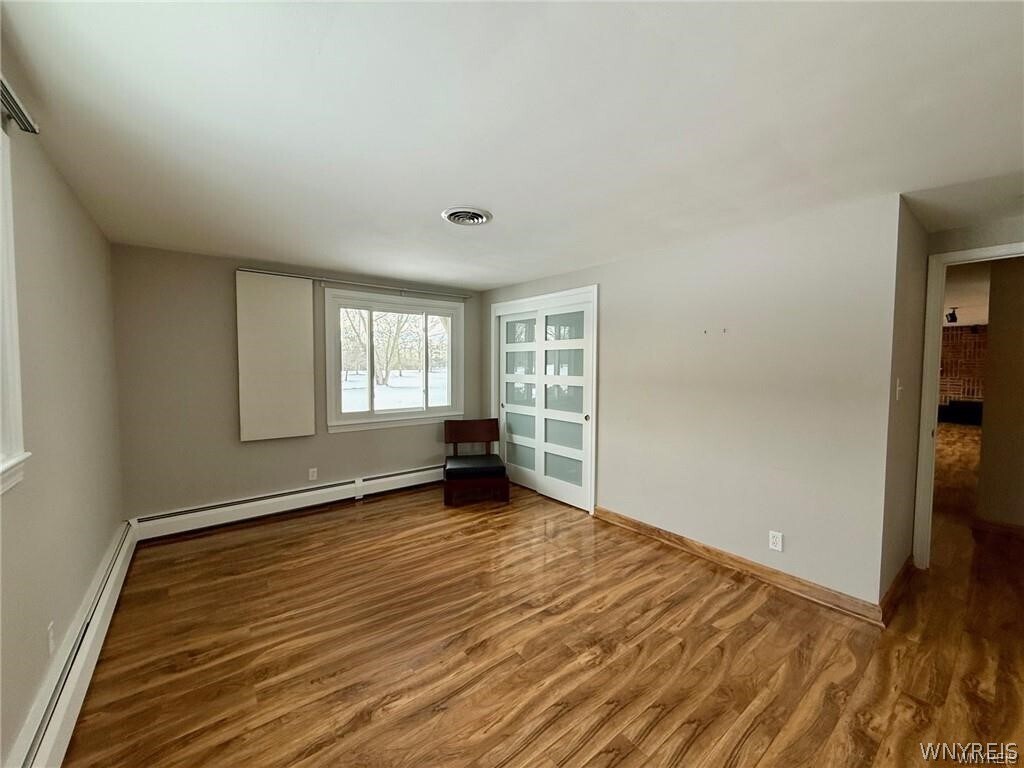 Foto del edificio - 5125 Forest Rd