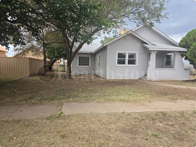 Foto del edificio - 312 S Avenue B