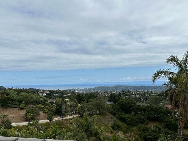 Foto del edificio - 1200 Palomino Rd