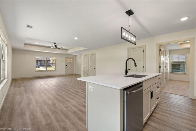 Foto del edificio - 11622 Maplewood Dr