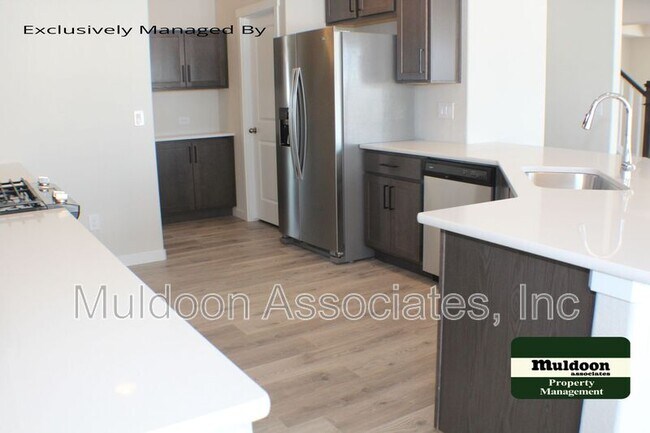 Foto del edificio - 1070 Rambling Oak Dr