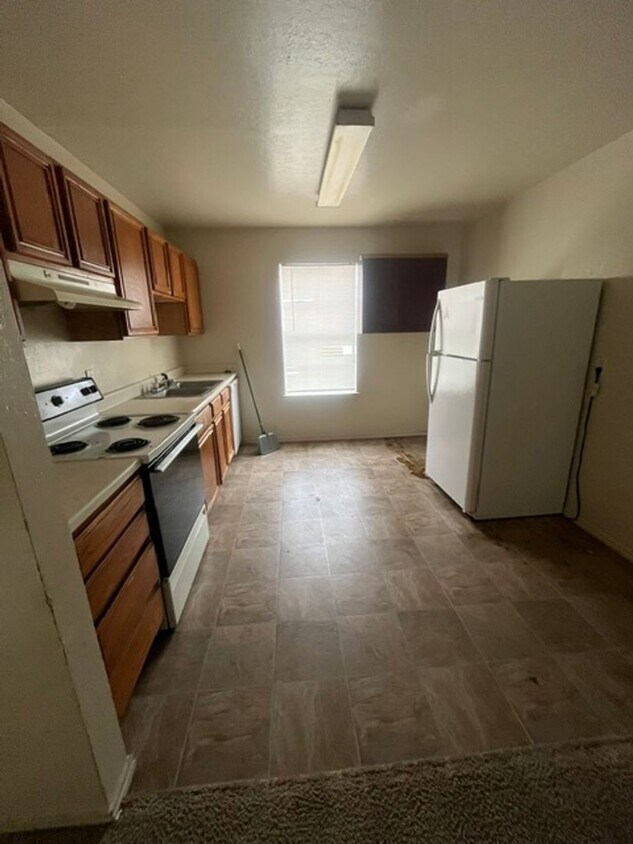 Building Photo - 1103 Horizon Dr