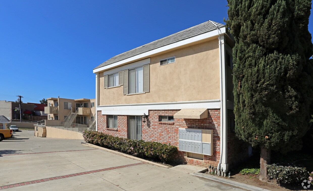 Foto del edificio - Wood Lawn Manor