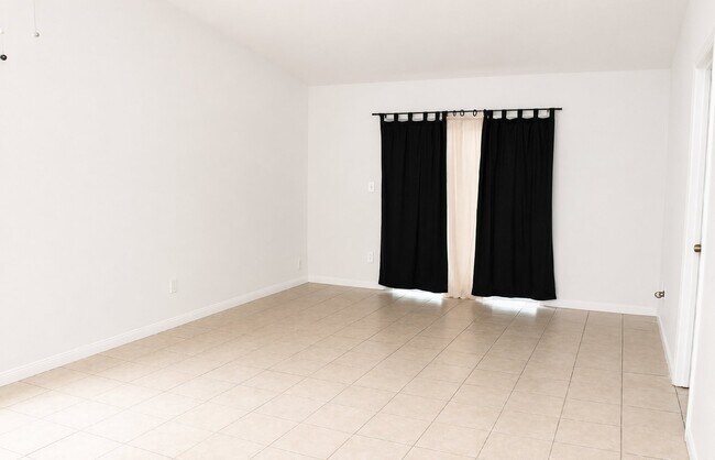Foto del edificio - 5926 NW 25th Terrace