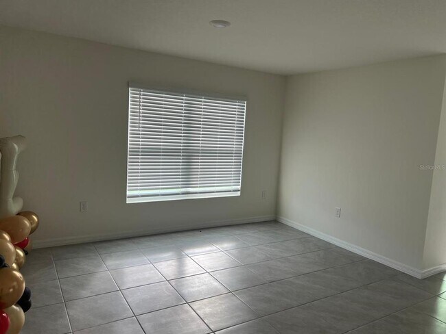 Building Photo - 11299 SE 67th Cir