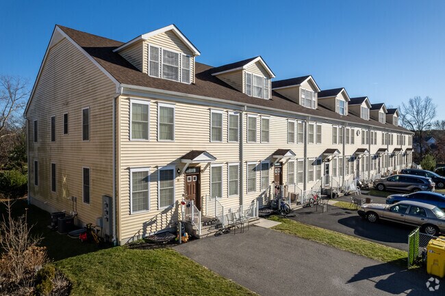 Foto del edificio - Locust Grove