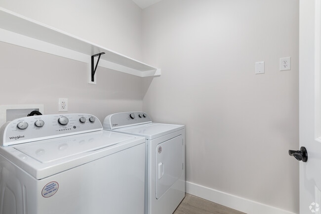 Building Photo - Town Center Apartments