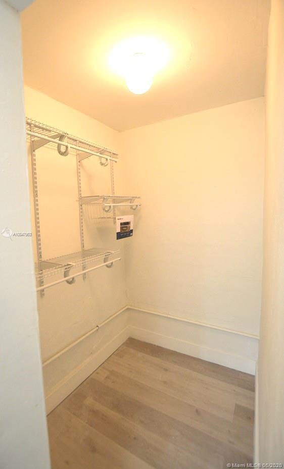 Building Photo - 6647 SW 59th Pl