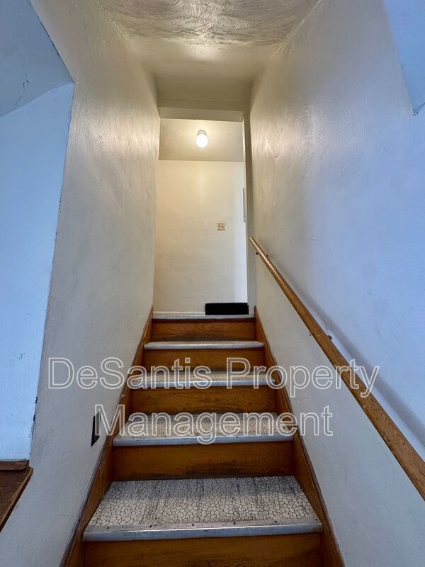 Foto del edificio - 212 N Highland Ave
