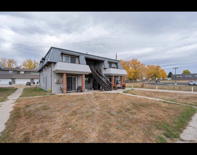 Building Photo - 2-Bedroom Gem with Granite Countertops