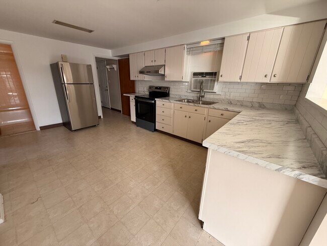 Foto del edificio - 1104 Vinewood Ave