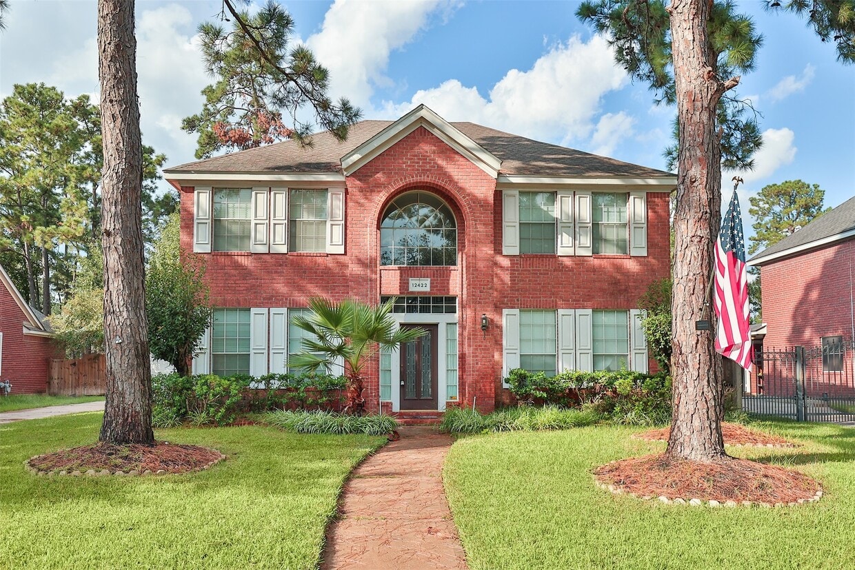 Primary Photo - 12422 Hammersmith Dr