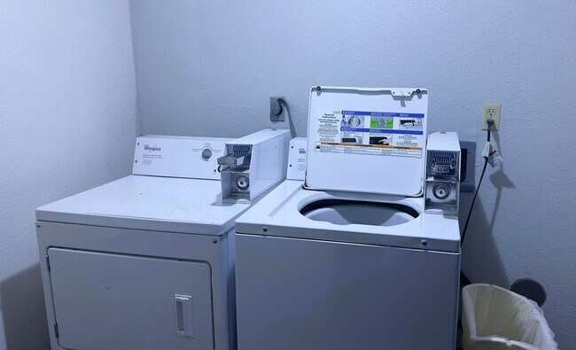 Foto del edificio - Motel 6- East Side