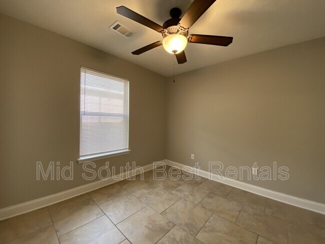 Foto del edificio - 316 Bellewood Ln
