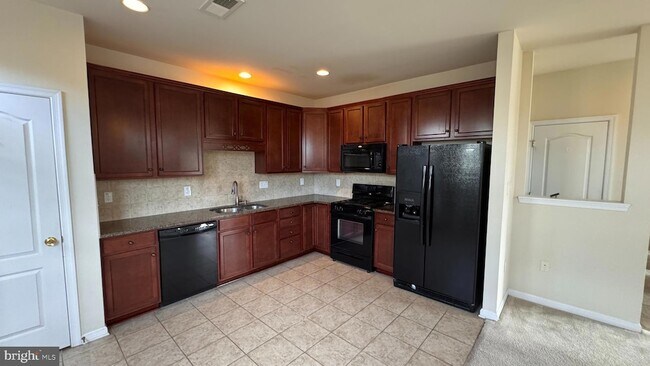 Foto del edificio - 110 Gate Stone Ln