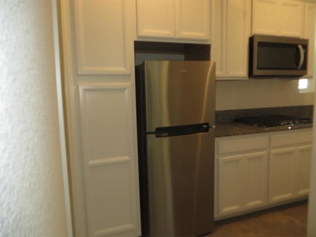 Building Photo - 1388-1390 S Dairy Drive - 1390