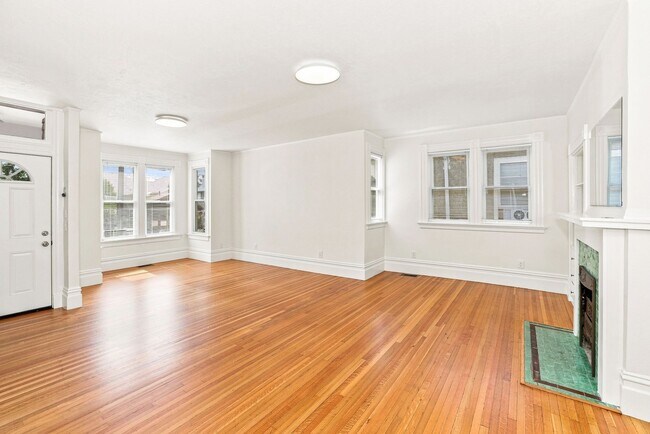 Foto del edificio - 1741 Rose St