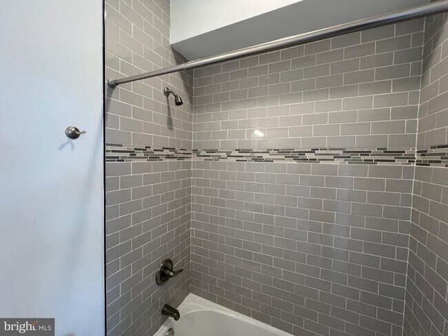 Foto del edificio - 1829 N 33rd St