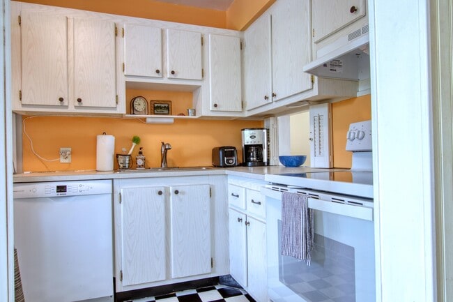 Building Photo - 4254 Deste Ct