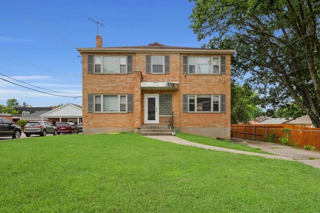 Photo - 3873 E Galbraith Rd (Cincinnati, OH) Apartment