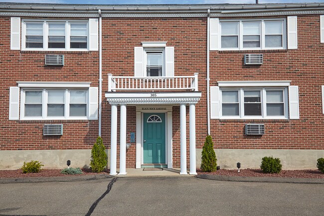 Foto del edificio - 120-120 Nash Ln