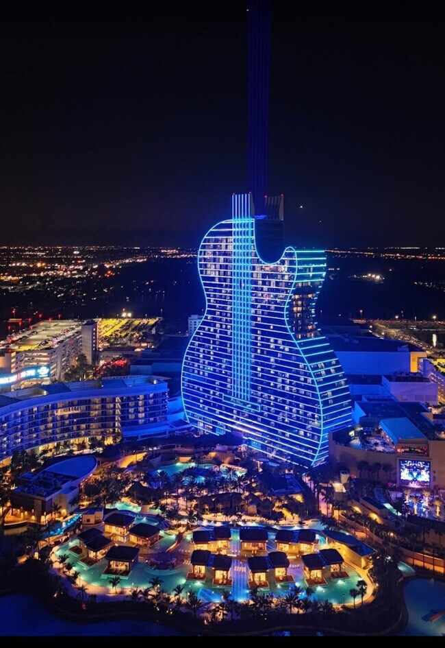 Foto del edificio - 20423 NW 29th Pl