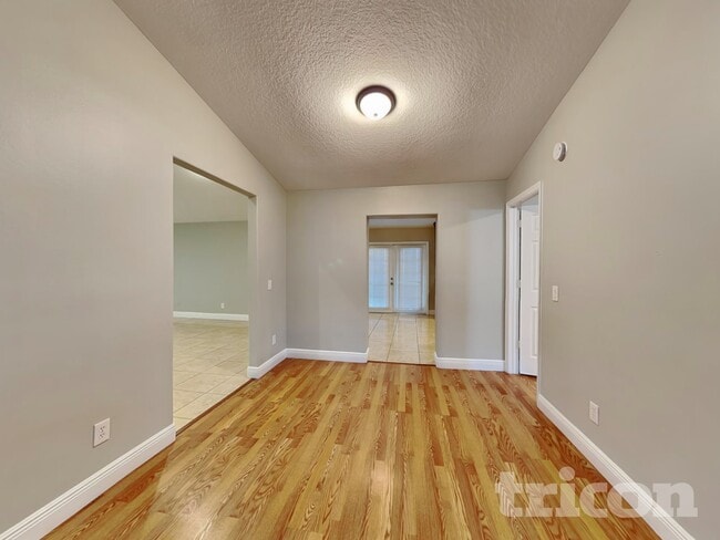 Foto del edificio - 6517 Seafairer Dr