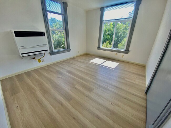Foto del edificio - 520 E 15th Street