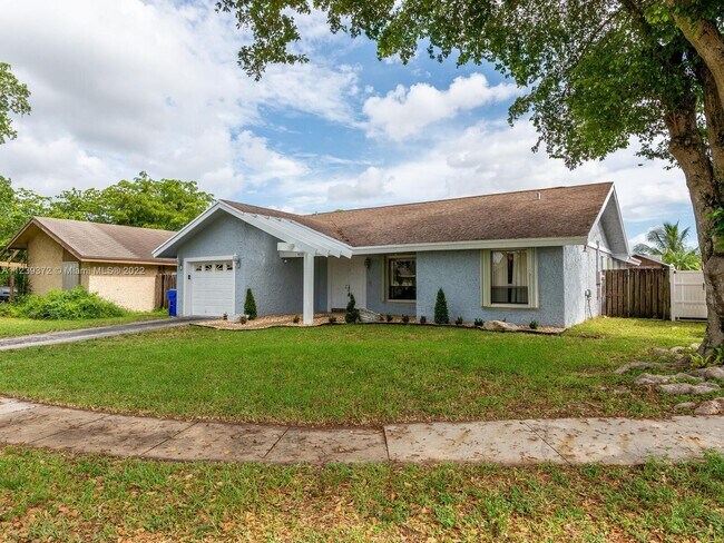 Building Photo - 8207 SW 12th Pl