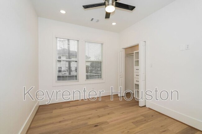 Foto del edificio - 231 Grace St