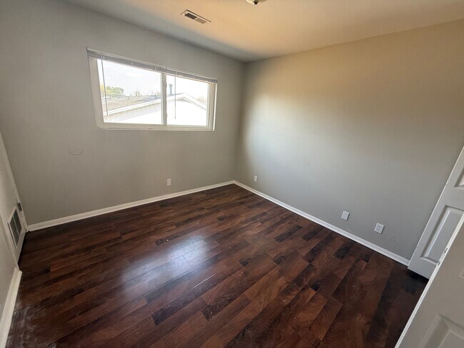 Foto del edificio - Crescent Court Apartments | One Bedroom