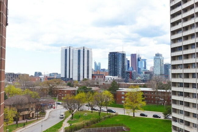 Photo du bâtiment - 230 Oak St