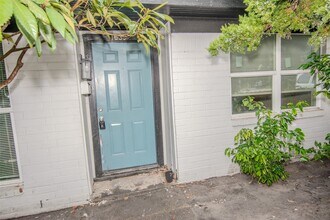 Building Photo - 1639 Northwood St