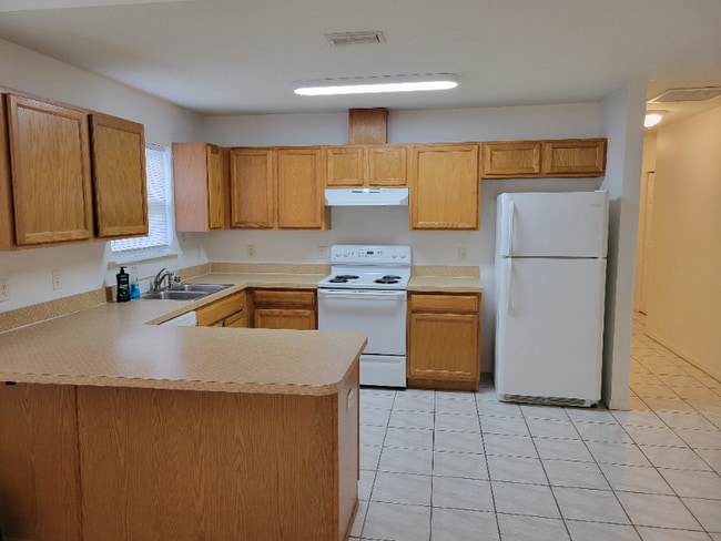 Building Photo - 1230 4 Mile Rd