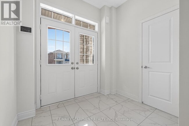 Photo du bâtiment - 47 Bloomfield Cres