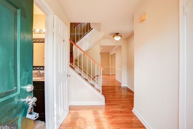 Photo - 2007 Featherwood St Townhome