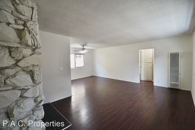 Building Photo - 1 br, 1 bath Apartment - 10745 Hortense Av...