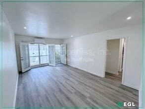 Building Photo - 250 N Cordova St
