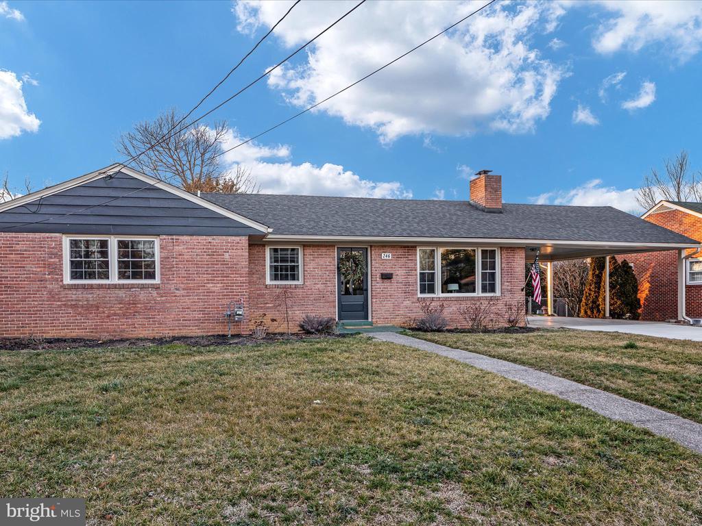 246 S Fort St, Strasburg, VA 22657 House Rental in Strasburg, VA