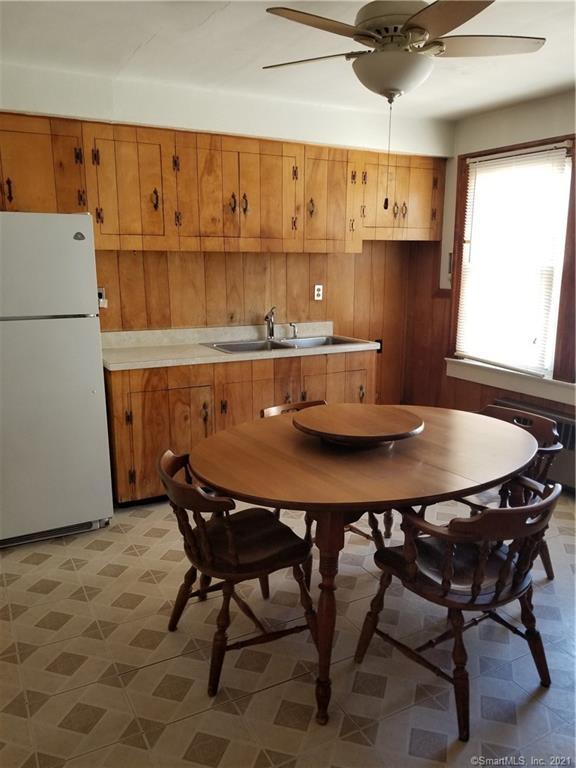 Foto del edificio - 740 Enfield St