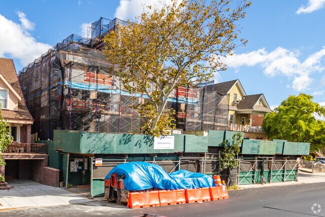 Building Photo - 1759 Bay Ridge Pky