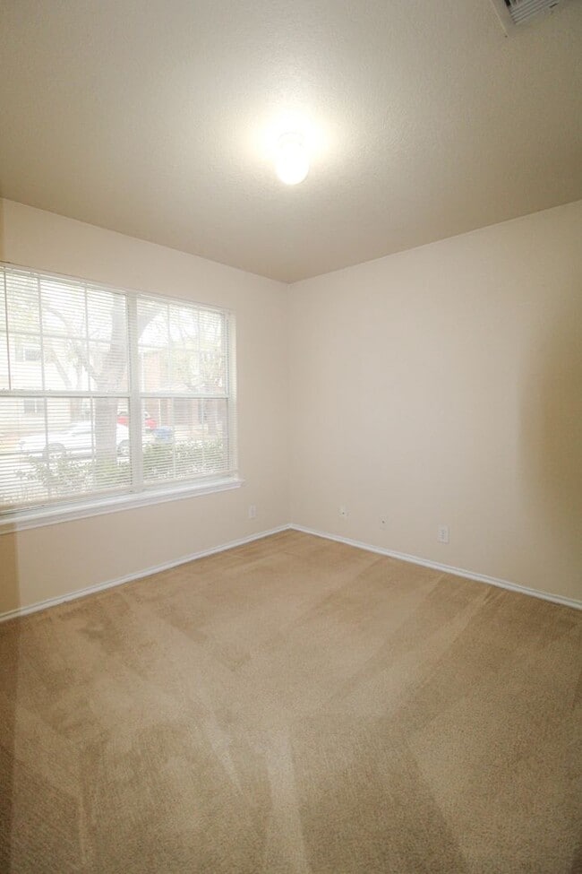 Building Photo - 16130 Branching Oaks