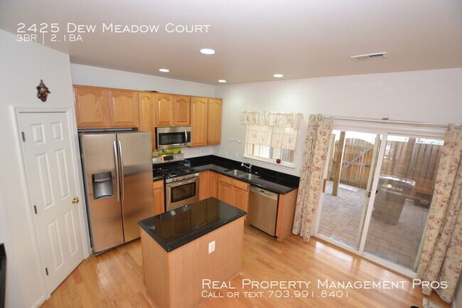 Building Photo - 2425 Dew Meadow Ct