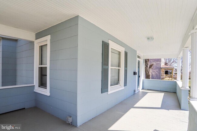 Building Photo - 3102 White Ave