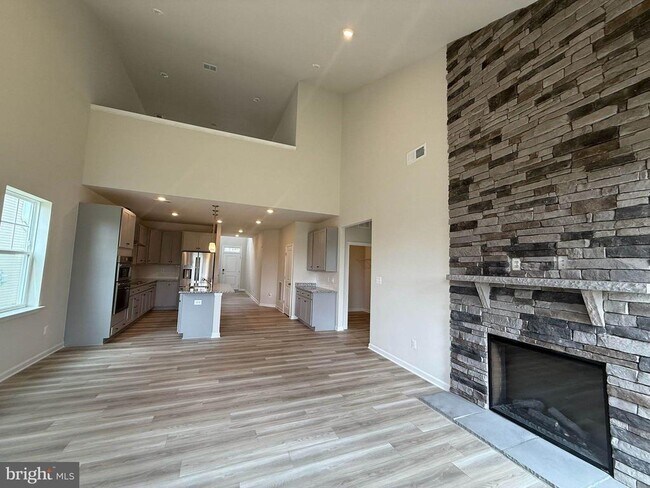 Foto del edificio - 18 Trout Lily Dr