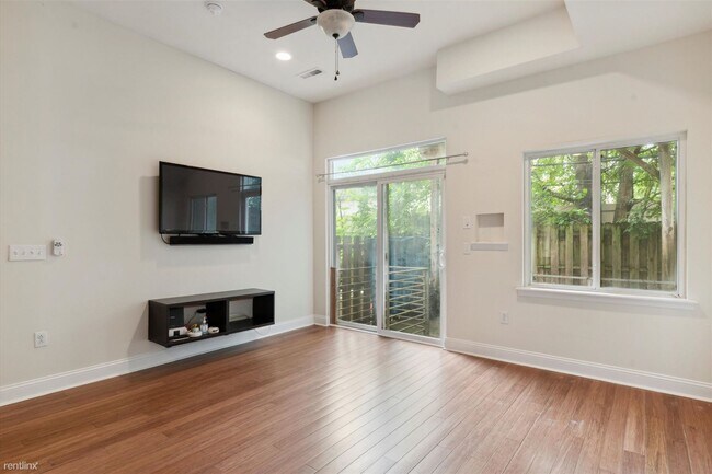 Foto del edificio - 3 br, 3 bath Duplex - 1733 N GRATZ ST Unit...