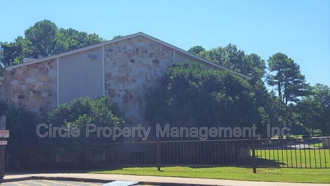 Foto del edificio - 3930 Pulaski Pike NW