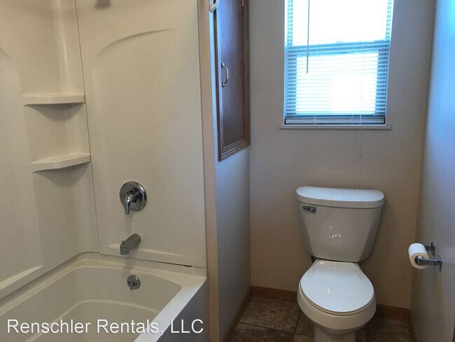 Foto del edificio - 1 br, 1 bath House - 101 East South St.