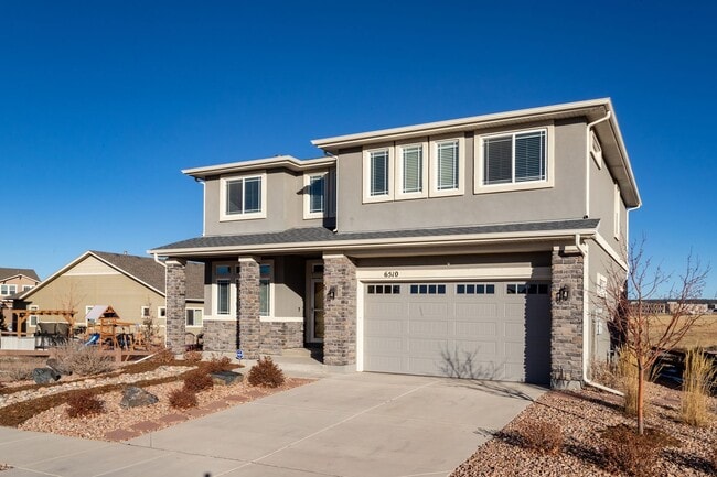 Building Photo - Like new in Wolf Ranch