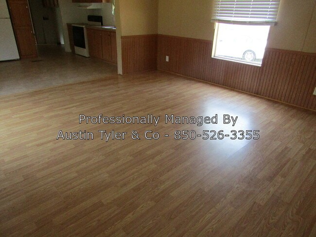 Building Photo - 2424 Country Pines Ln